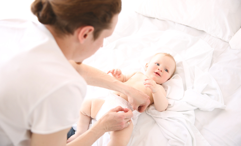 Trẻ sơ sinh bị tiêu chảy, phụ huynh cần làm gì?